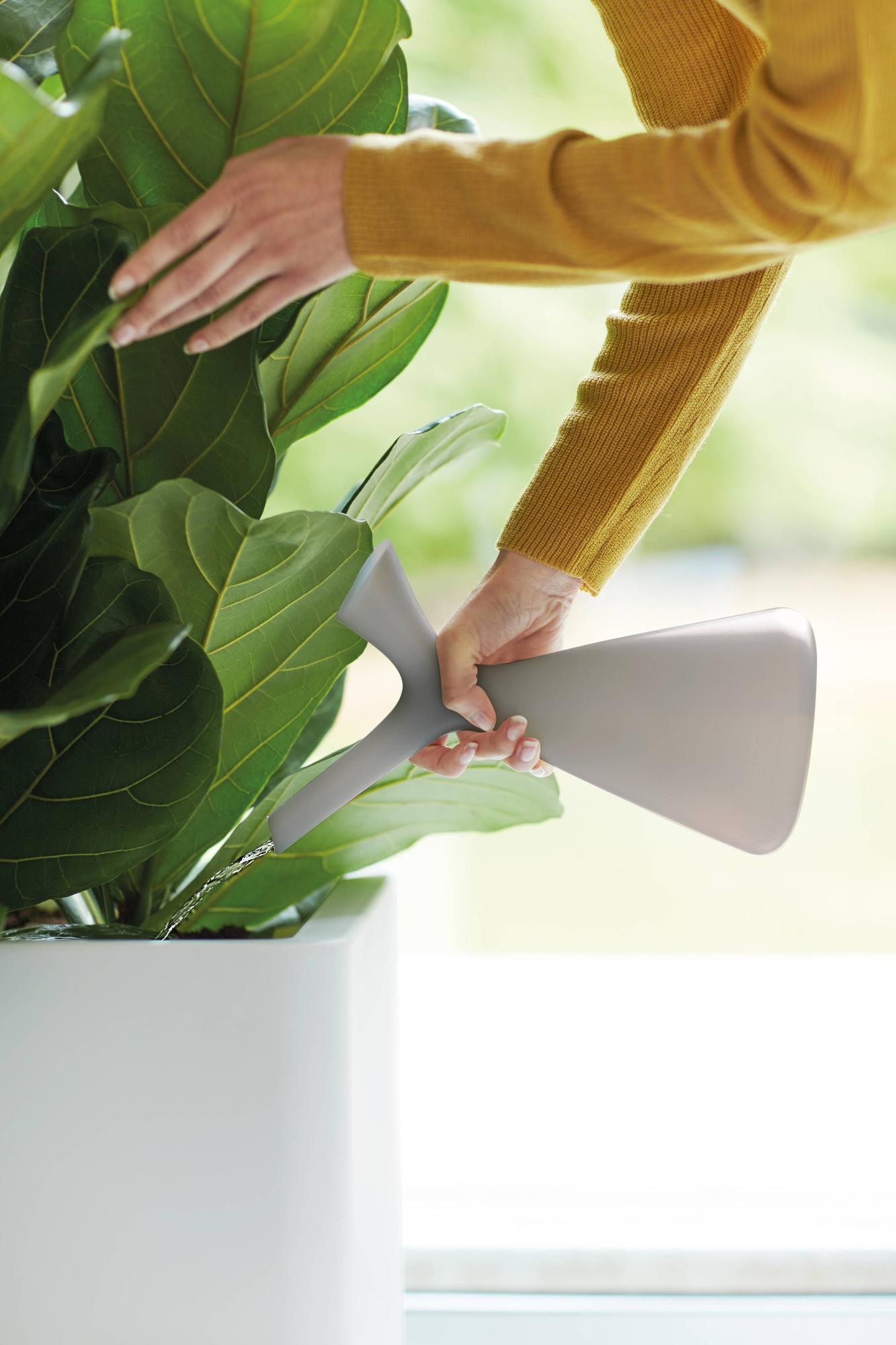 Plunge Gießkanne 1,7L Weiß – Modern & Ergonomisch
